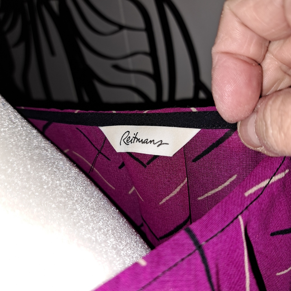 Blouse - Picture 2 of 3